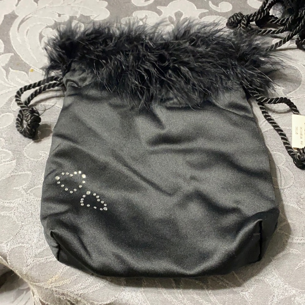 Satin gift bags with feathers